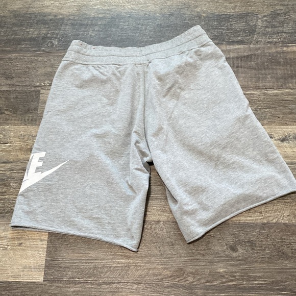 ❗️EASTER WKEND SALE❗️ Nike Gray Athletic Shorts with Swoosh Logo - Picture 3 of 7